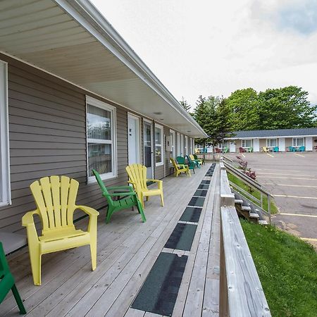 The White Horse Motel Cornwall Екстер'єр фото