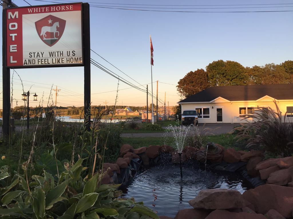 The White Horse Motel Cornwall Екстер'єр фото