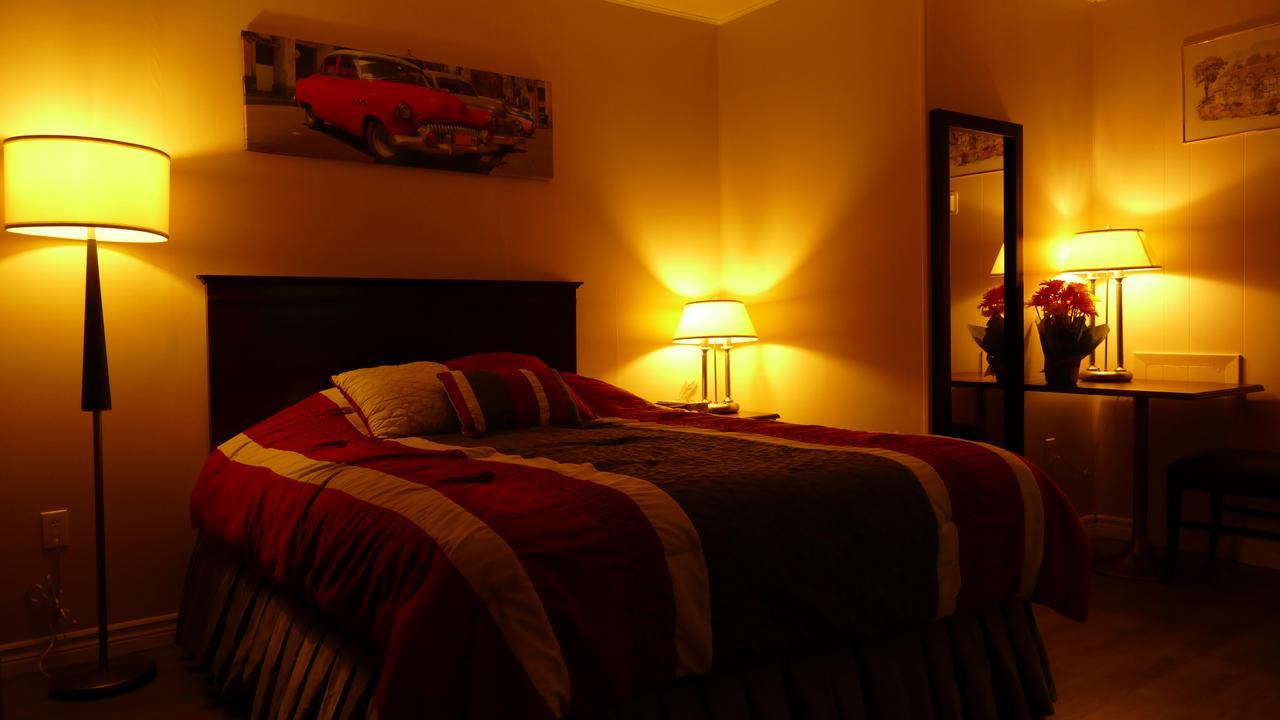 The White Horse Motel Cornwall Екстер'єр фото