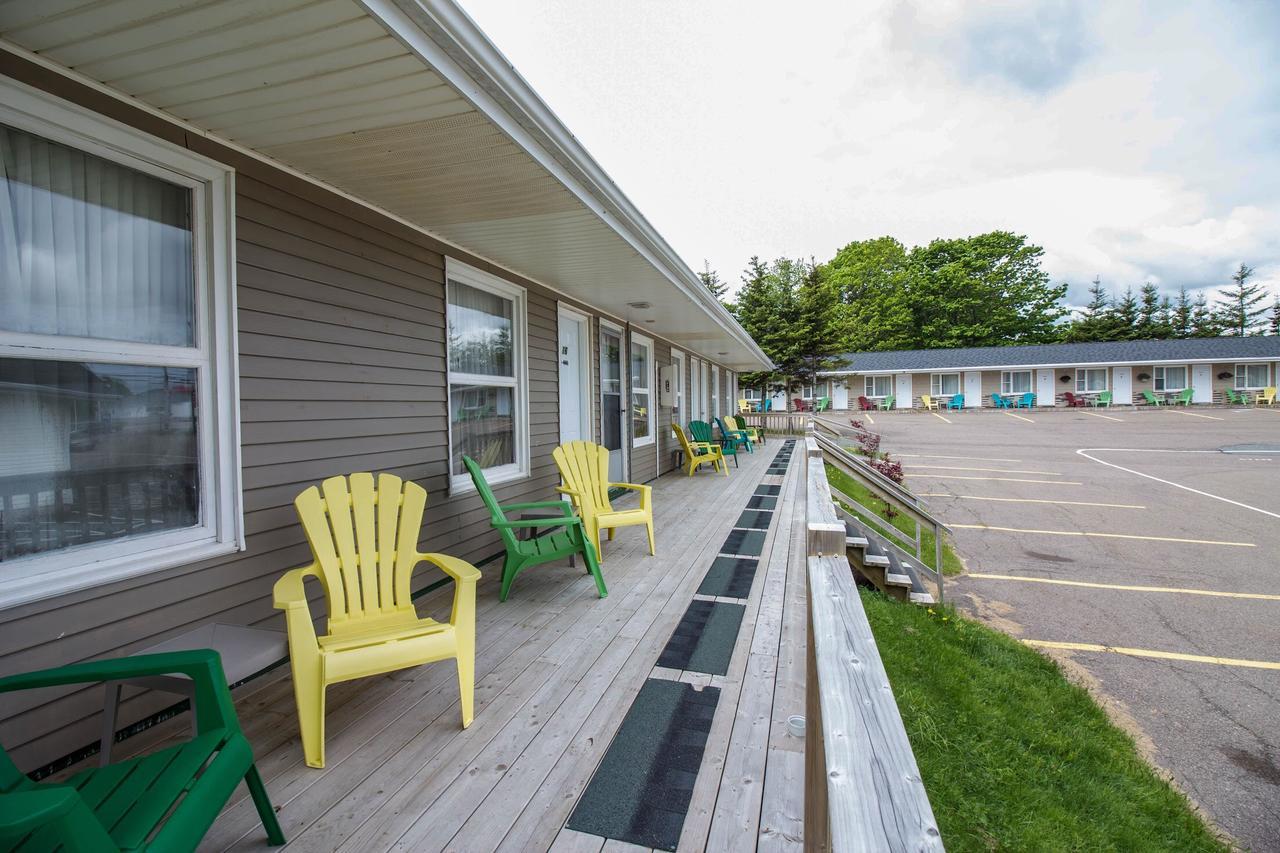 The White Horse Motel Cornwall Екстер'єр фото
