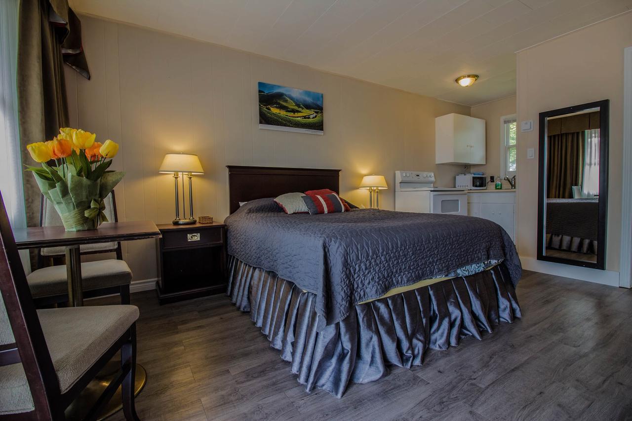 The White Horse Motel Cornwall Екстер'єр фото