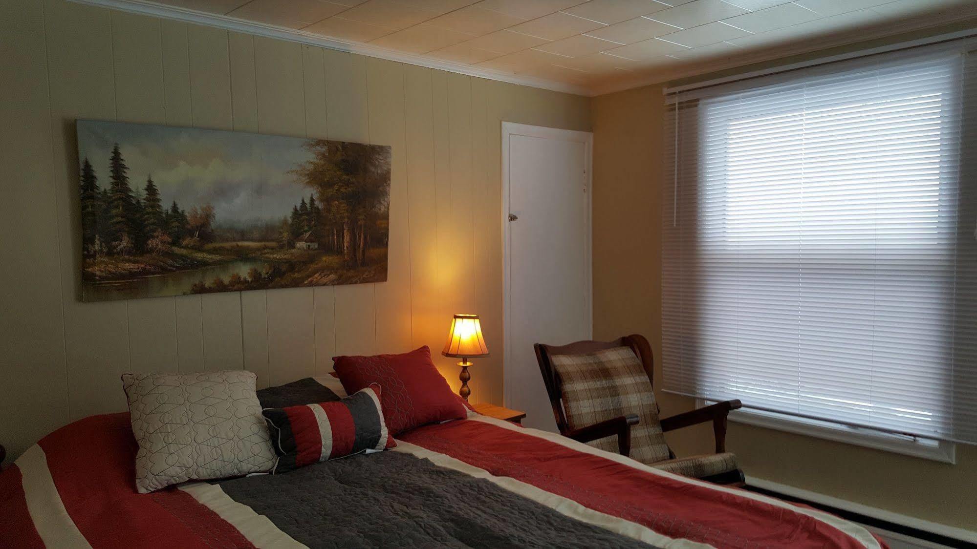 The White Horse Motel Cornwall Екстер'єр фото