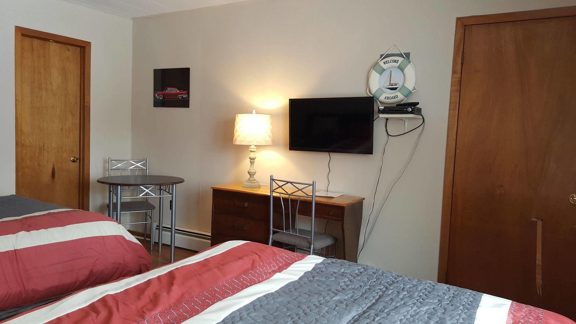 The White Horse Motel Cornwall Екстер'єр фото