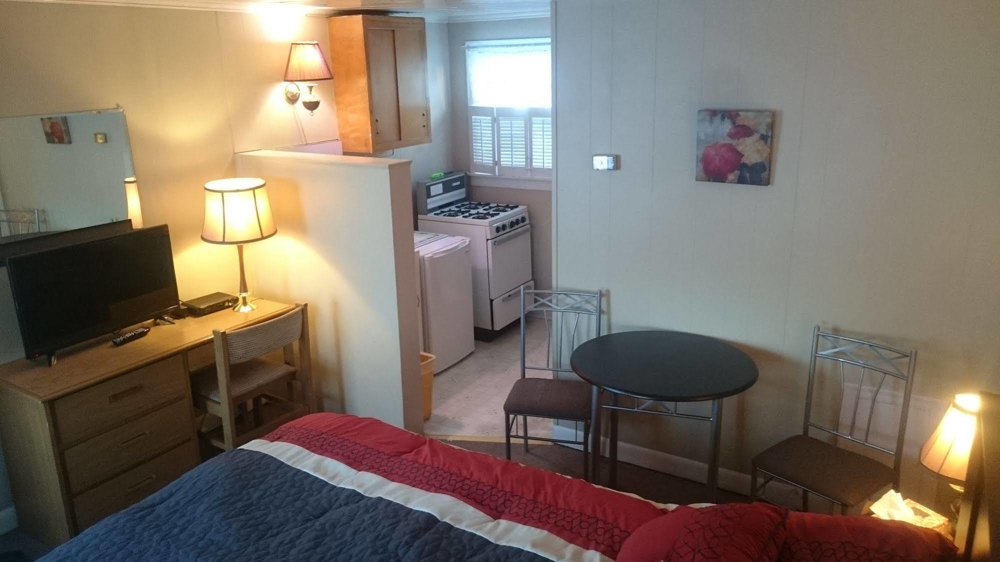 The White Horse Motel Cornwall Екстер'єр фото